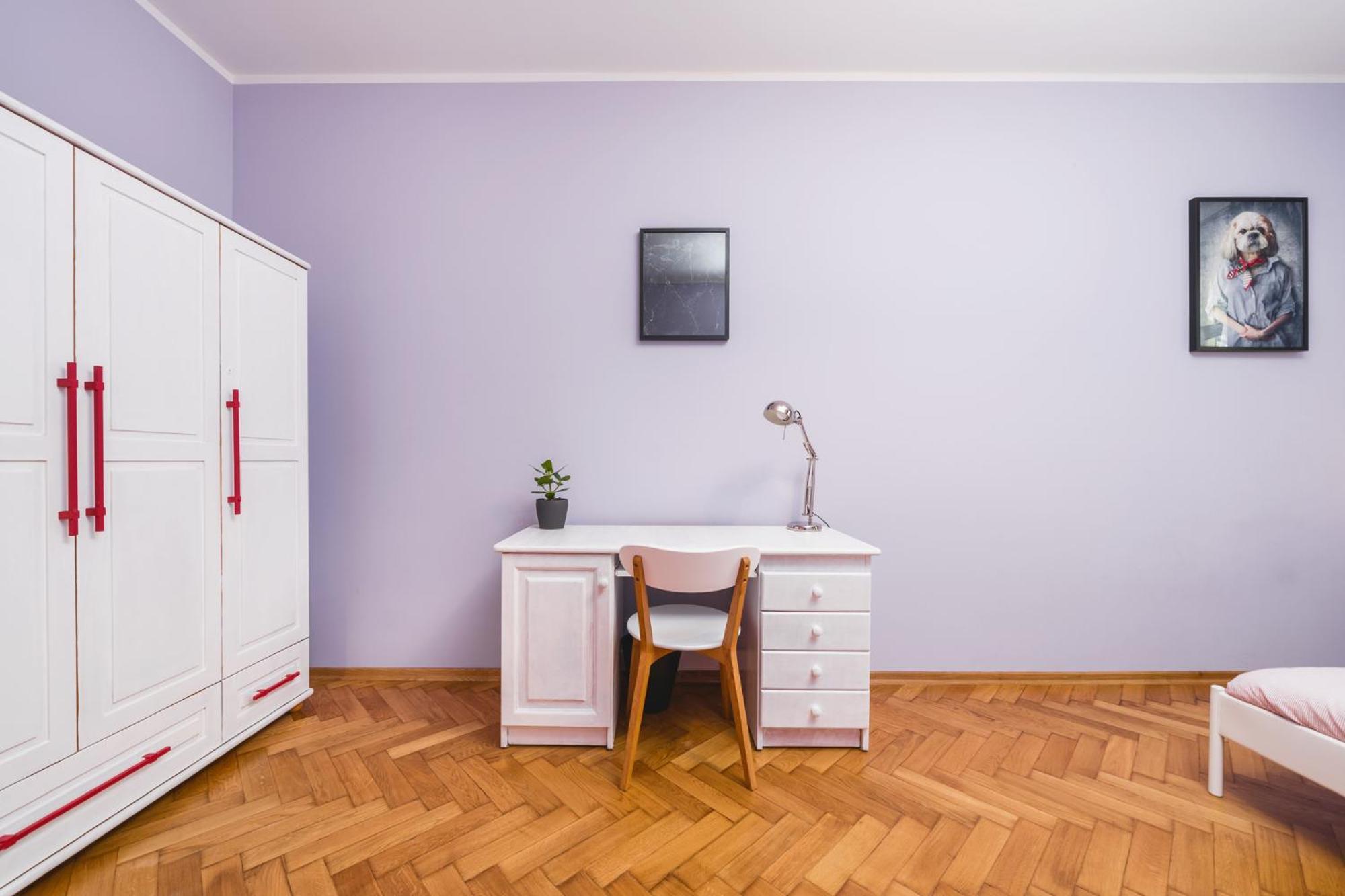 Modern Urban Escape - Old Town Apartment - By Upstairs Krasków Exterior foto